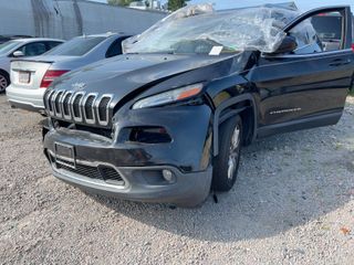2014 Jeep Cherokee Limited - Exterior Front Left Corner Image